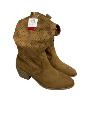 Boots Ankle Heels By American Eagle  Size: 10