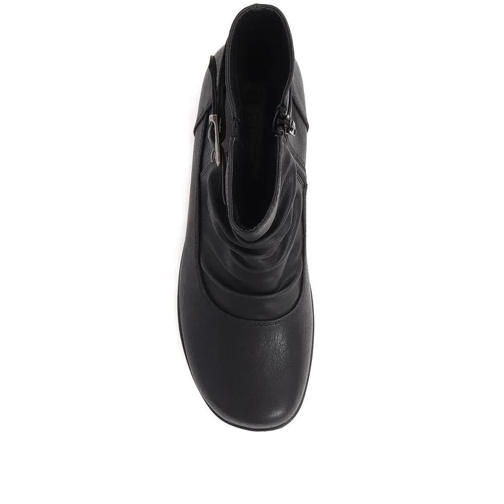Buckle-Detailed Ankle Boots  - WBINS38049 / 324 228