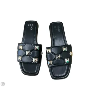 Sandals Flats By Mix No 6 In Black, Size: 7.5
